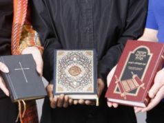 Библия, Коран, Тора. Фото: islam-today.ru