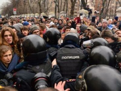 У Замоскворецкого суда. Фото kasparov.1eye.us